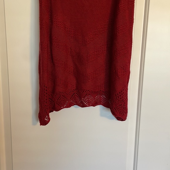 Medium red women’s Charming Charlie knitted tank top - Picture 4 of 9